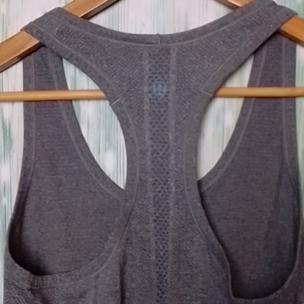Lululemon Run Swiftly Racerback Size 6 Gray - Picture 3 of 5